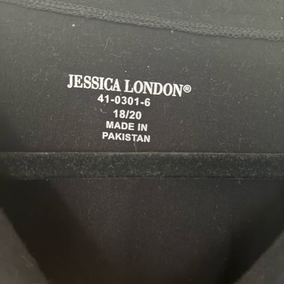 Jessica London Black Plus Size Short Sleeve Top Size 18/20 - Picture 2 of 4